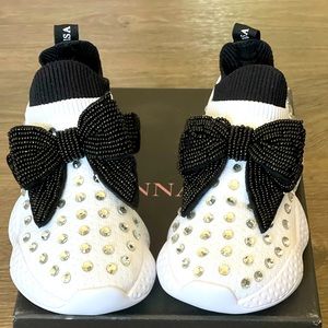 Monnalisa sneakers (Brand New w/ Box) Size 27 girls (10)